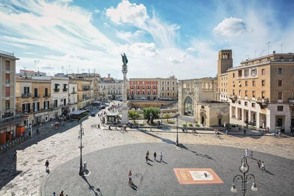 Casa Vacanze De Mari Lecce Exterior photo